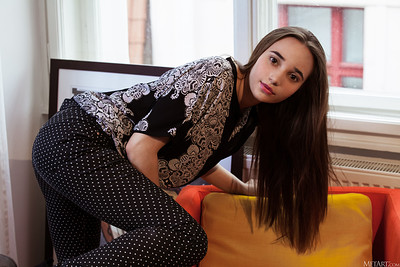 Messiah in Color Peek from Metart