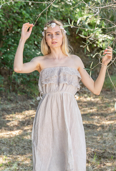 Emily Swan in Boho Vibe from Metart