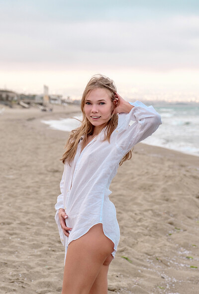 Luise in Sand And Sea from Metart